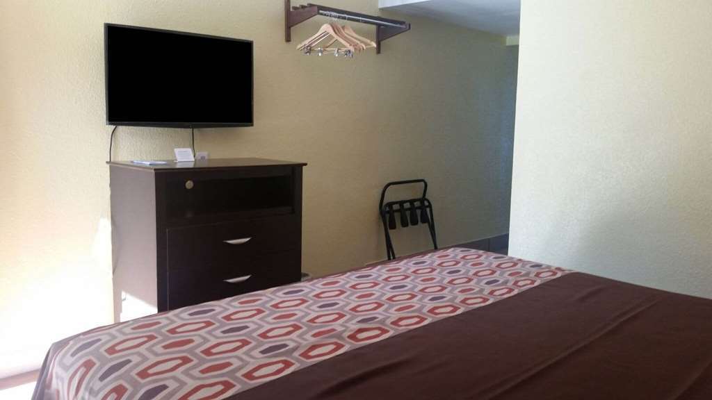 Americas Best Value Inn And Suites Groves Room photo